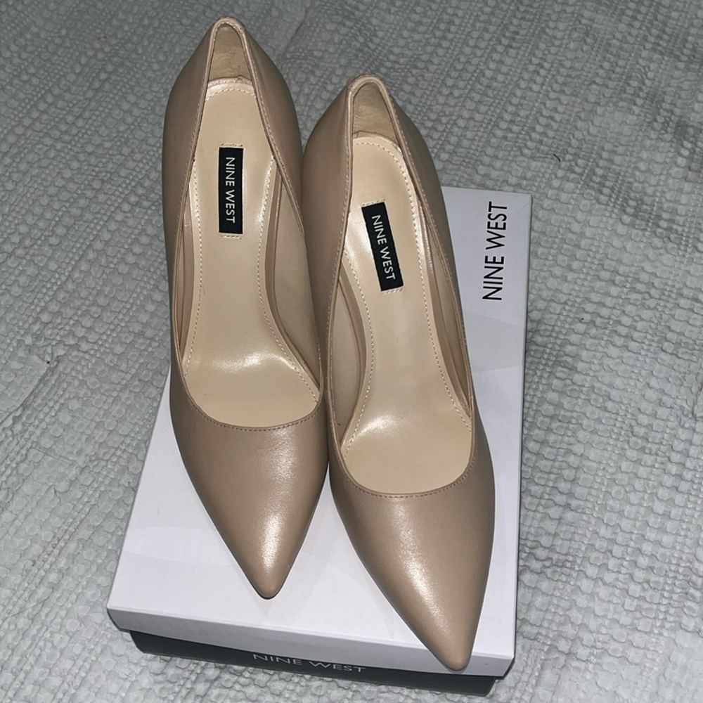 NINE WEST BLISS POINTY TOE PUMP